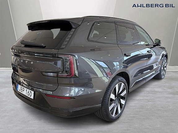 Volvo EX90 6 of 21