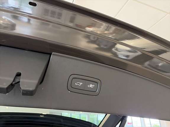 Volvo EX90 19 of 21