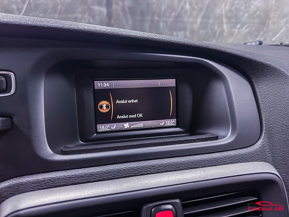 Volvo V40 23 of 25