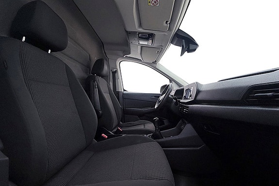 Volkswagen Caddy Maxi 16 of 30