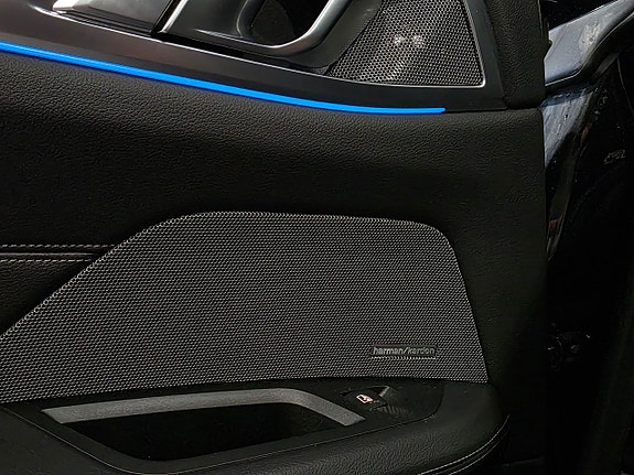 BMW i4 29 of 30