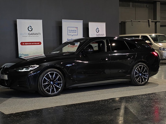 BMW i4 12 of 30