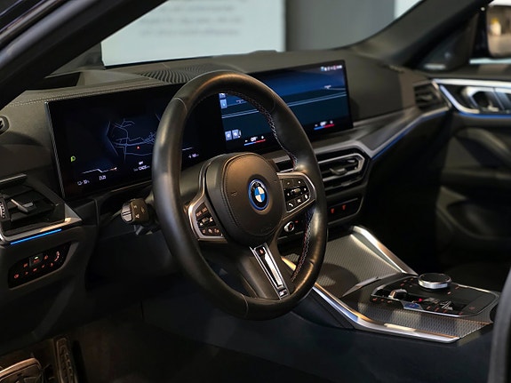 BMW i4 14 of 30