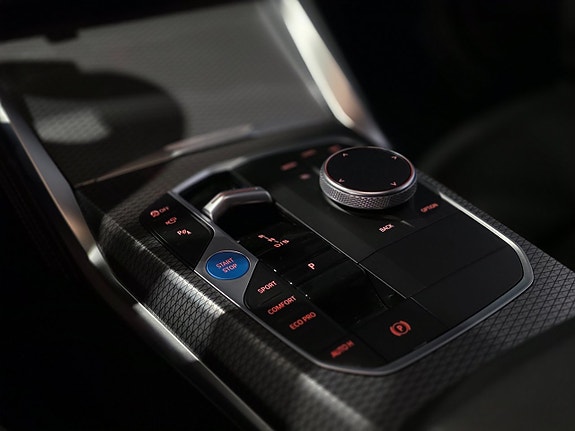 BMW i4 17 of 30