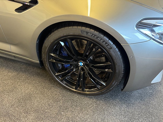 BMW M5 8 of 29