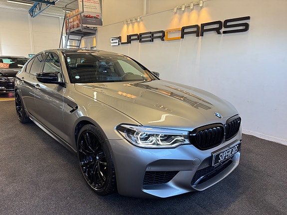BMW M5 2 of 5