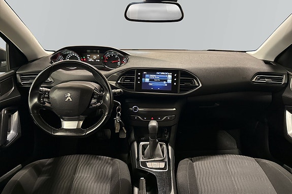 Peugeot 308 SW 4 of 5