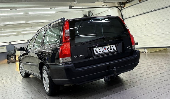 Volvo V70 5 of 22