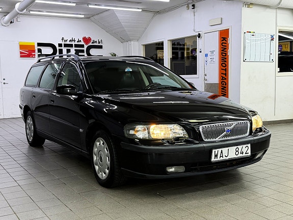 Volvo V70 10 of 22