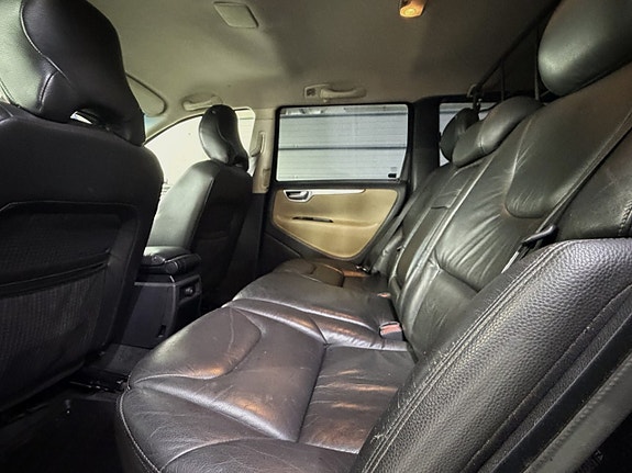 Volvo V70 14 of 22