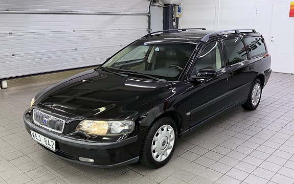 Volvo V70 3 of 22