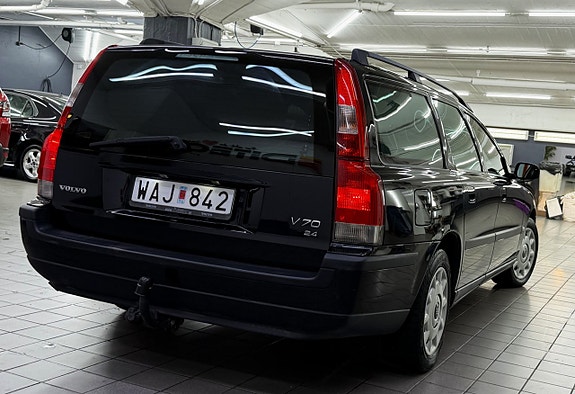 Volvo V70 8 of 22