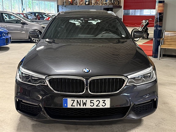 BMW 530i 2 of 5