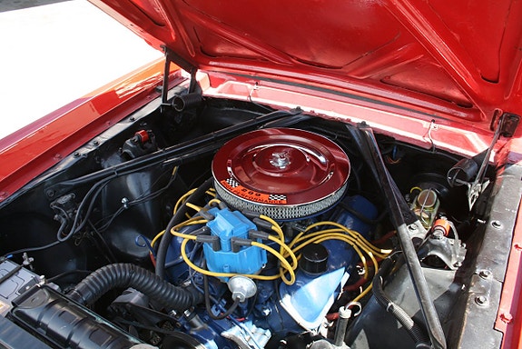 Ford Mustang 18 of 19