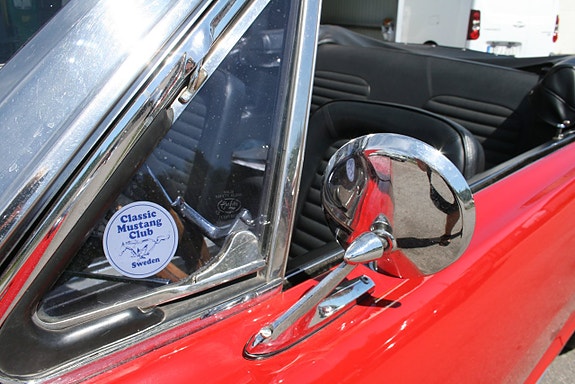 Ford Mustang 11 of 19