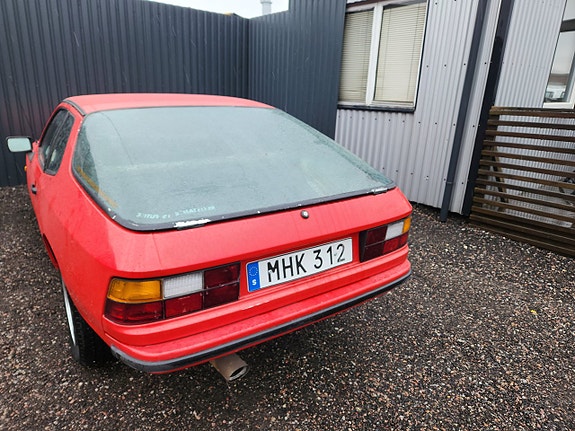 Porsche 924 4 of 7