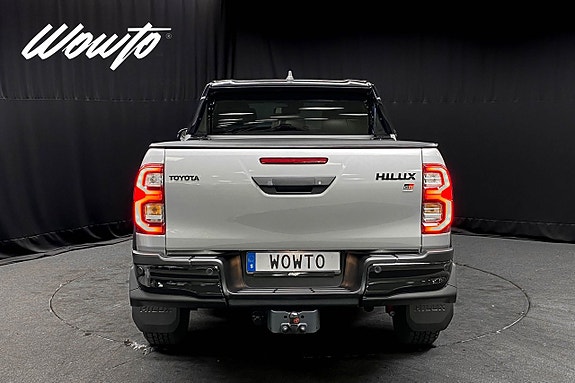 Toyota HiLux 5 of 25