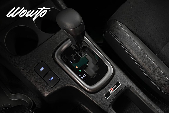 Toyota HiLux 15 of 25