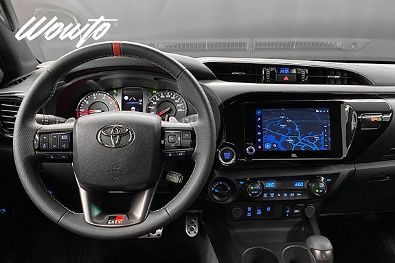 Toyota HiLux 20 of 25