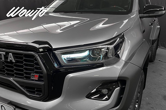 Toyota HiLux 21 of 25