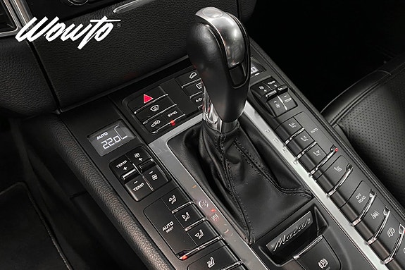 Porsche Macan GTS 16 of 22