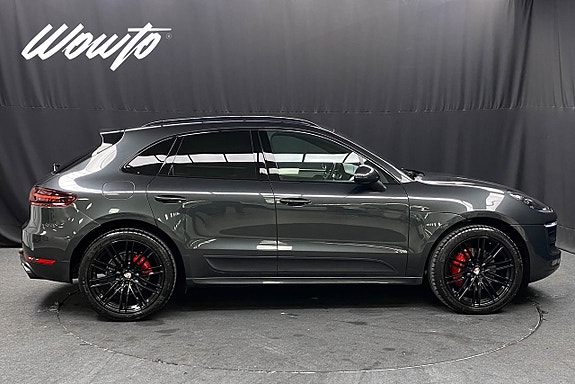 Porsche Macan GTS 3 of 5