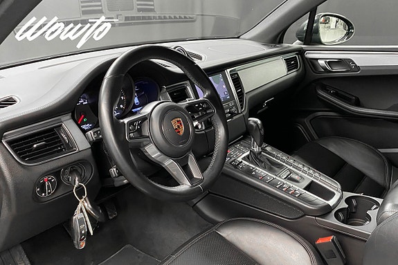 Porsche Macan GTS 8 of 22