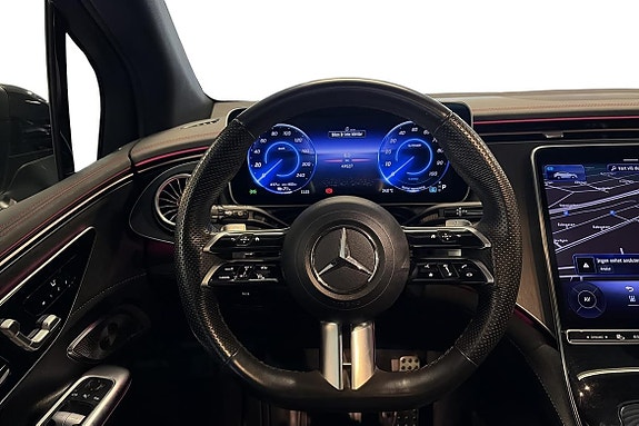 Mercedes-Benz EQE SUV 12 of 25