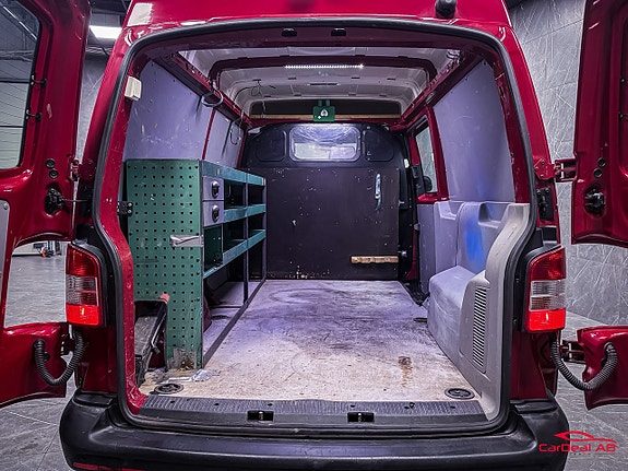 Volkswagen Transporter 25 of 25