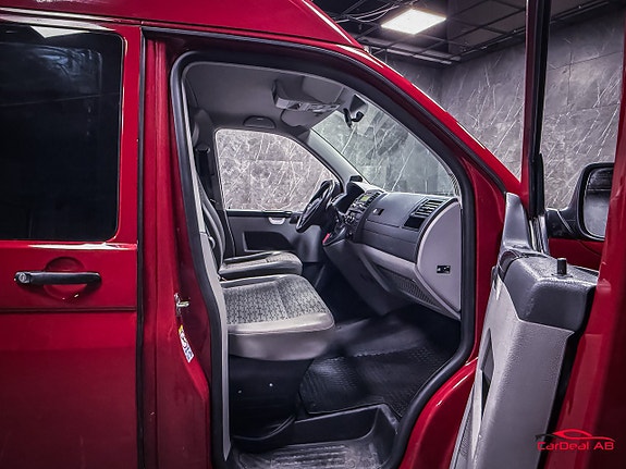Volkswagen Transporter 14 of 25