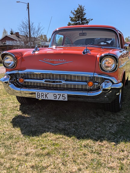 Chevrolet Sedan 2 of 5