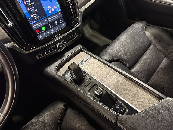Volvo V90 Cross Country 17 of 22