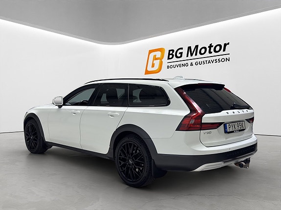 Volvo V90 Cross Country 6 of 22