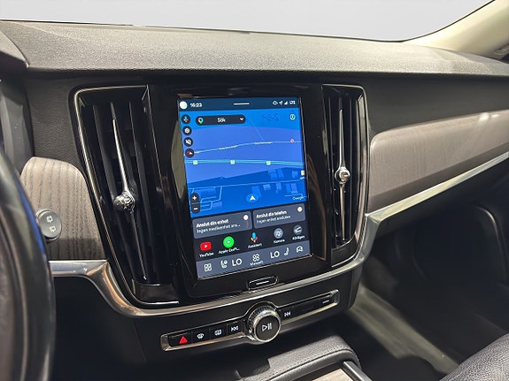 Volvo V90 Cross Country 19 of 22