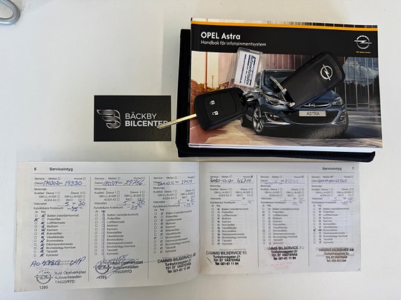 Opel Astra 16 of 17