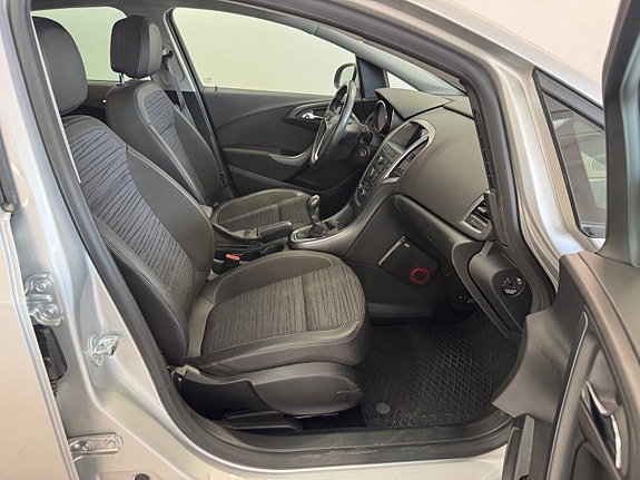 Opel Astra 13 of 17