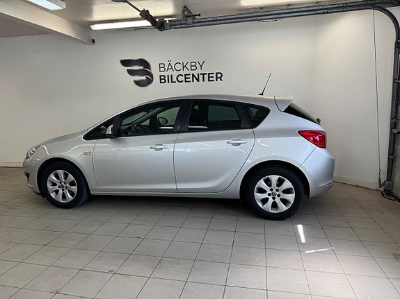 Opel Astra 3 of 5