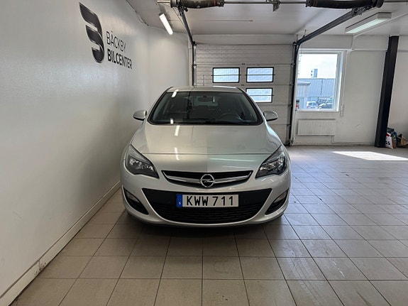 Opel Astra 8 of 17