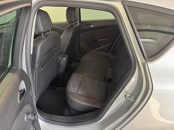 Opel Astra 11 of 17