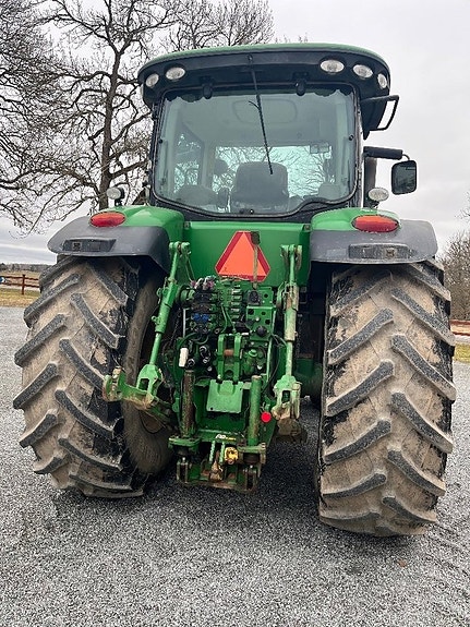John Deere 7230 R 3 of 6