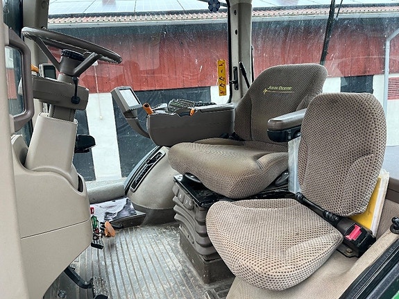 John Deere 7230 R 4 of 6