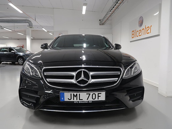 Mercedes-Benz E300 de 10 of 30
