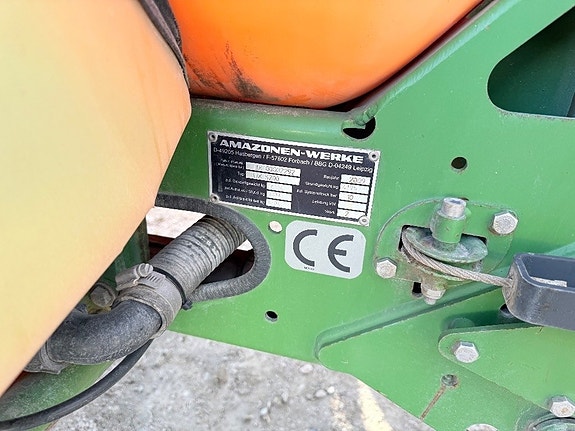 Amazone UX 5200 36m 2 of 5