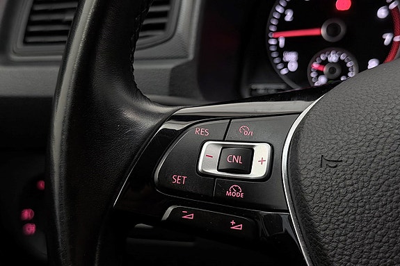 Volkswagen Caddy 17 of 25