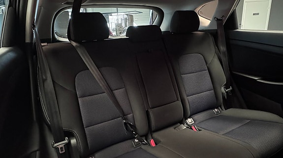 Hyundai Tucson 10 of 20
