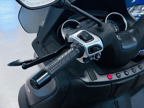 Piaggio MP3 400 HPE 9 of 11