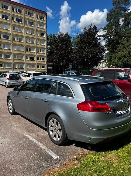 Opel Insignia 4 of 5