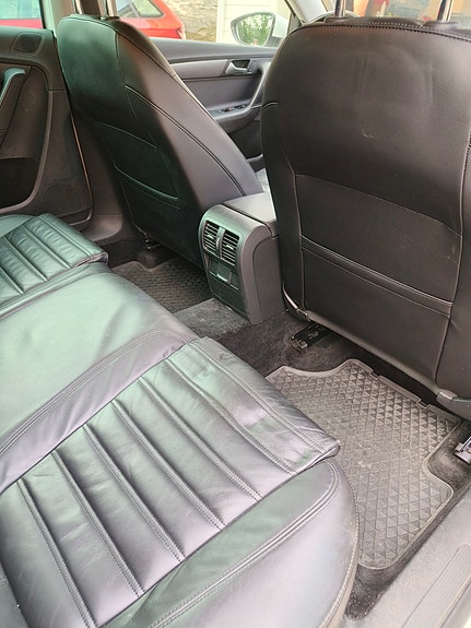 Volkswagen Passat 7 of 11