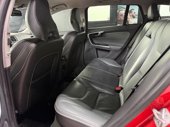 Volvo V60 12 of 13