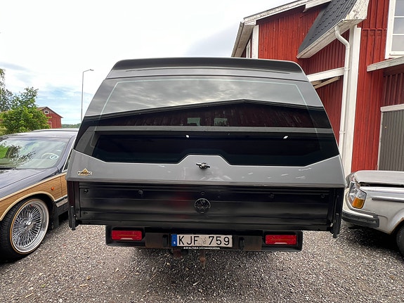 Volkswagen Transporter 3 of 5